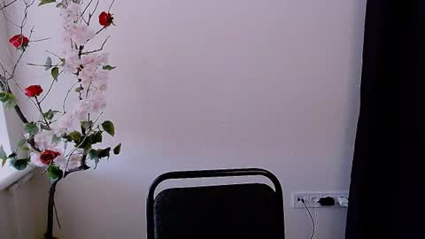 Snapshot of bunnybloom_ chatting on June 2026 03:38:02 AM Ariel online show from June 2026 03:38:02 AM