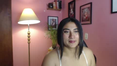 bunnyEmilyR0s33 online show from April 2026 04:12:01 PM