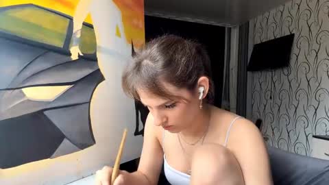 Snapshot of bunnytrussel chatting on May 2026 09:47:02 AM Bella online show from May 2026 09:47:02 AM