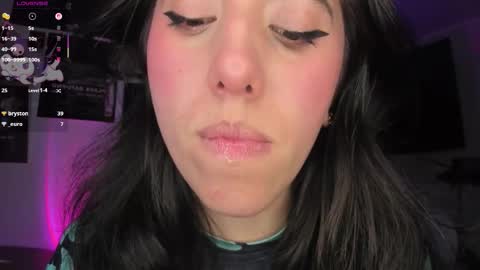 Snapshot of bunnyy09 chatting on March 2026 04:28:02 AM Jess online show from March 2026 04:28:02 AM