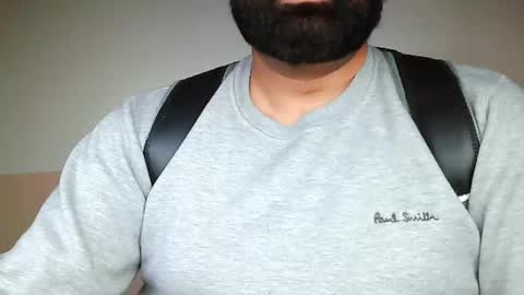 Snapshot of burlymonster chatting on December 2024 04:22:02 AM Hairy Arabian online show from December 2024 04:22:02 AM