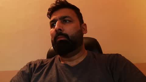 Snapshot of burlymonster chatting on January 2025 03:37:01 AM Hairy Arabian online show from January 2025 03:37:01 AM