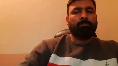 Snapshot of burlymonster chatting on January 2025 02:48:01 PM Hairy Arabian online show from January 2025 02:48:01 PM