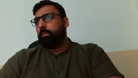 Snapshot of burlymonster chatting on February 2025 10:58:02 AM Hairy Arabian online show from February 2025 10:58:02 AM