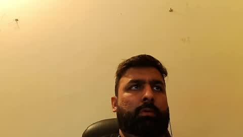 Snapshot of burlymonster chatting on February 2025 04:39:01 AM Hairy Arabian online show from February 2025 04:39:01 AM