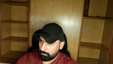 Snapshot of burlymonster chatting on September 2025 04:46:02 AM Hairy Arabian online show from September 2025 04:46:02 AM