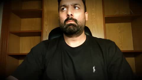 Snapshot of burlymonster chatting on October 2025 04:54:01 AM Hairy Arabian online show from October 2025 04:54:01 AM