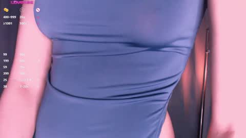 burning_g1rl online show from April 2026 05:27:01 PM