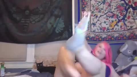 lilly online show from February 2025 09:43:01 AM