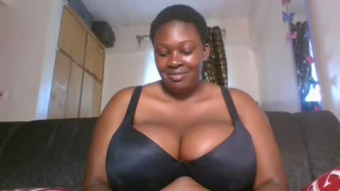 Snapshot of burstysasha chatting on June 2026 12:22:01 PM burstysasha online show from June 2026 12:22:01 PM