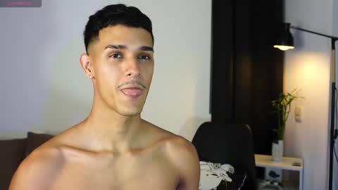 Snapshot of busterspinter chatting on March 2026 12:38:01 AM Buster independent model online show from March 2026 12:38:01 AM