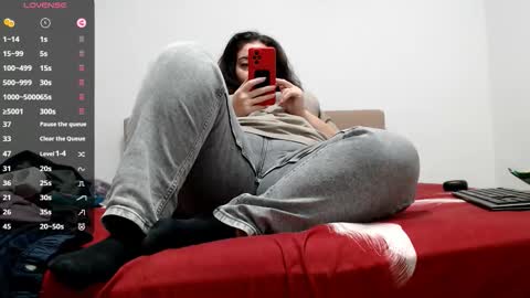 Emma online show from November 2025 06:28:02 PM