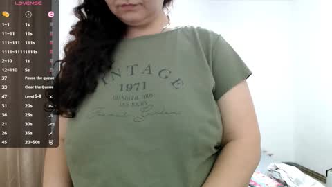 Emma online show from November 2025 08:03:01 AM