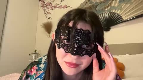 busy_bee69 online show from February 2026 02:27:01 AM