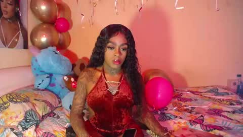 butterfly_rouse online show from November 2025 08:25:02 PM