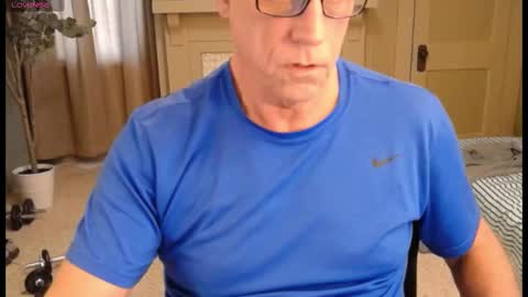 Miles online show from November 2025 07:36:01 PM