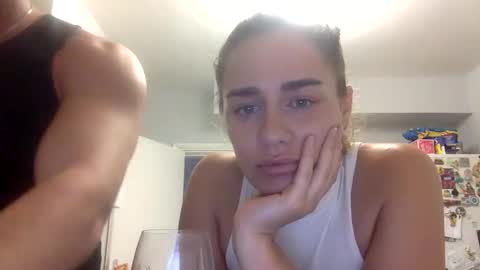 Khaleesiiiii online show from January 2026 02:05:01 AM