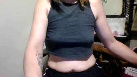 Snapshot of buttonz455 chatting on June 2026 07:47:02 AM Buttonz455 online show from June 2026 07:47:02 AM