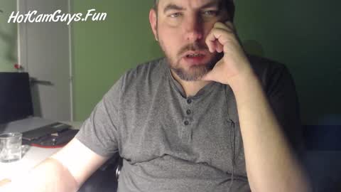 Snapshot of bux404 chatting on November 2025 11:42:01 AM Pete online show from November 2025 11:42:01 AM