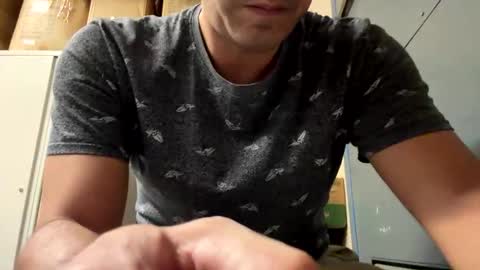 bxbomber2012 online show from October 2025 08:11:02 PM