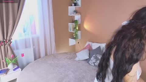 Kira online show from March 2025 08:09:01 AM