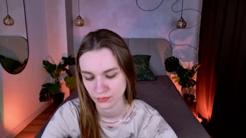 Polly online show from March 2026 09:04:02 PM