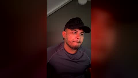 Snapshot of caballero_____ chatting on April 2026 04:06:02 AM INSTAGRAM CABALLERO 1998 online show from April 2026 04:06:02 AM