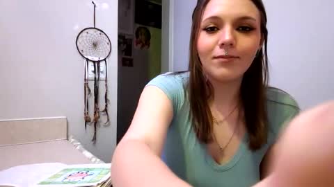 caitberrycough online show from January 2026 07:28:02 PM