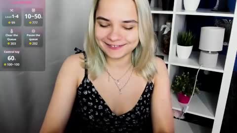 Snapshot of caitlin_crazy chatting on July 2026 10:24:01 AM Gina online show from July 2026 10:24:01 AM