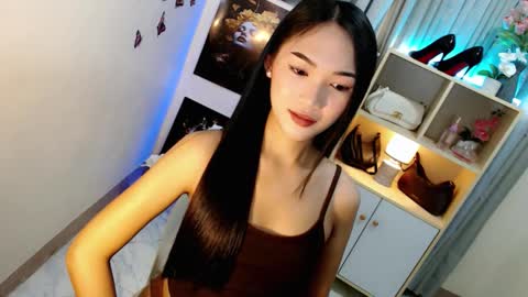 caitlin online show from February 2026 07:19:02 PM