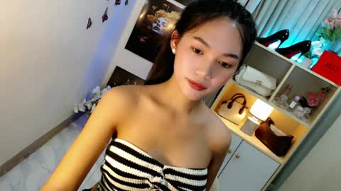 caitlin online show from April 2026 07:07:02 PM