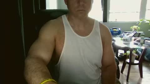 Snapshot of caligrown1154 chatting on June 2026 02:33:01 PM caligrown1154 online show from June 2026 02:33:01 PM