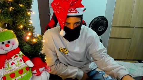 calihotcaliente27 online show from December 2024 02:17:02 AM