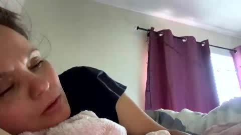 calishop1 online show from May 2026 05:52:01 PM