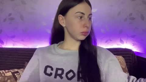 Anna online show from February 2025 11:21:02 PM