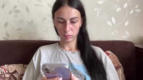 Anna online show from September 2025 11:10:01 AM