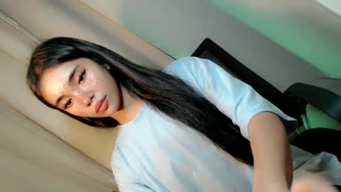 Snapshot of call_me_nina chatting on June 2026 03:38:02 AM call_me_nina online show from June 2026 03:38:02 AM