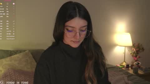 Snapshot of call_me_rosie chatting on October 2025 04:40:01 AM   online show from October 2025 04:40:01 AM