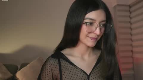   online show from April 2026 01:19:01 AM