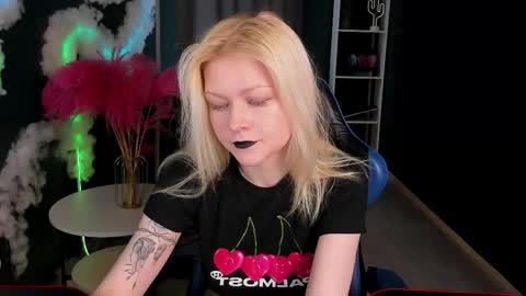 Snapshot of callista_a chatting on April 2026 03:09:02 AM Robin online show from April 2026 03:09:02 AM