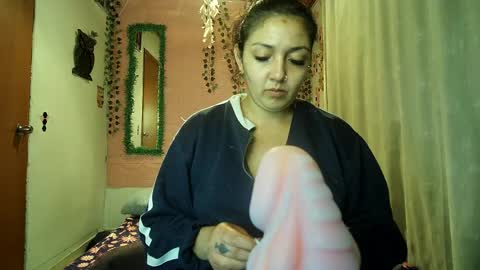 paula online show from April 2026 04:46:01 AM