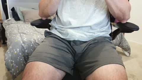 callmeroger33 online show from April 2026 11:16:01 PM