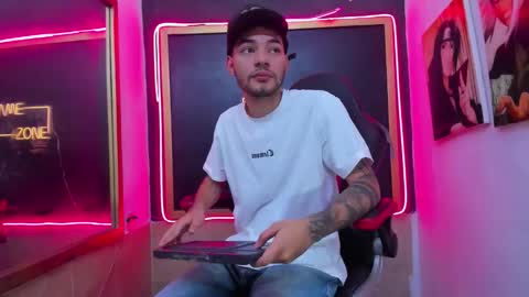 Calvin online show from October 2025 04:00:01 AM