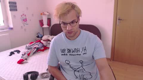 Snapshot of calvinjohnlad chatting on March 2025 10:02:01 AM Calvinjohnlad online show from March 2025 10:02:01 AM