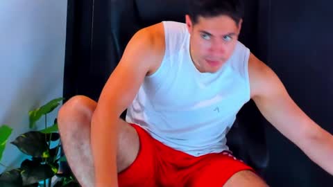 camara110 online show from January 2025 07:53:01 PM