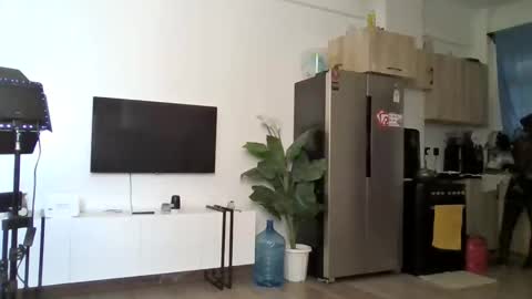 Princess online show from November 2025 12:16:01 PM