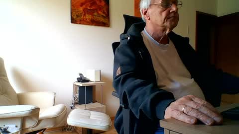 camcologne online show from April 2026 11:13:02 AM