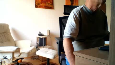 Snapshot of camcologne chatting on June 2026 07:18:01 AM camcologne online show from June 2026 07:18:01 AM