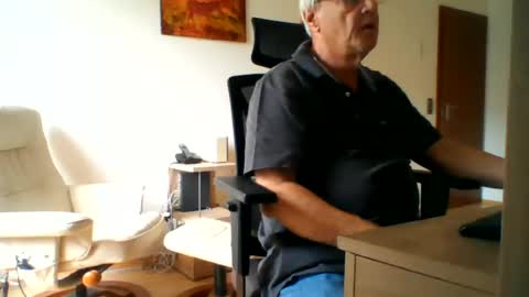 Snapshot of camcologne chatting on June 2026 08:24:02 AM camcologne online show from June 2026 08:24:02 AM