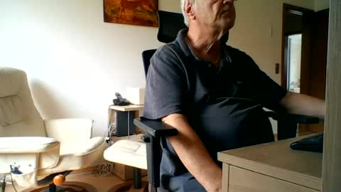 Snapshot of camcologne chatting on June 2026 09:22:02 AM camcologne online show from June 2026 09:22:02 AM